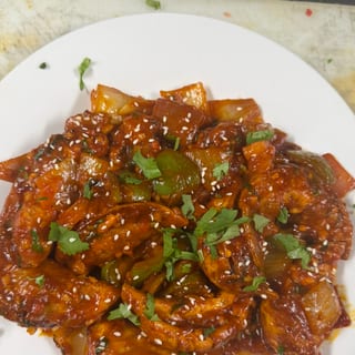 CHICKEN CHILLY MOMO